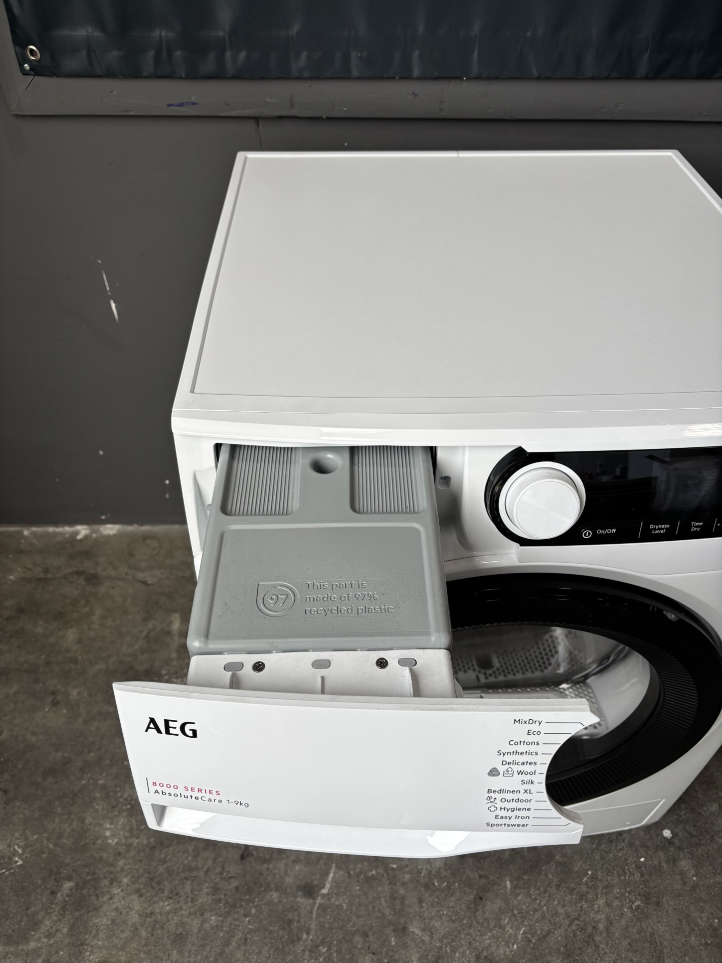 BRUGT - AEG tørretumbler TR834S94W - Billede 5